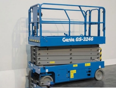 xe-nang-nguoi-cat-keo-genie-gs3246