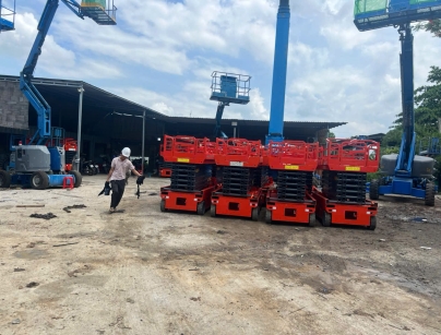 xe-nang-nguoi-tai-binh-duong