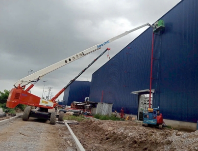 dich-vu-xe-nang-nguoi-gia-re