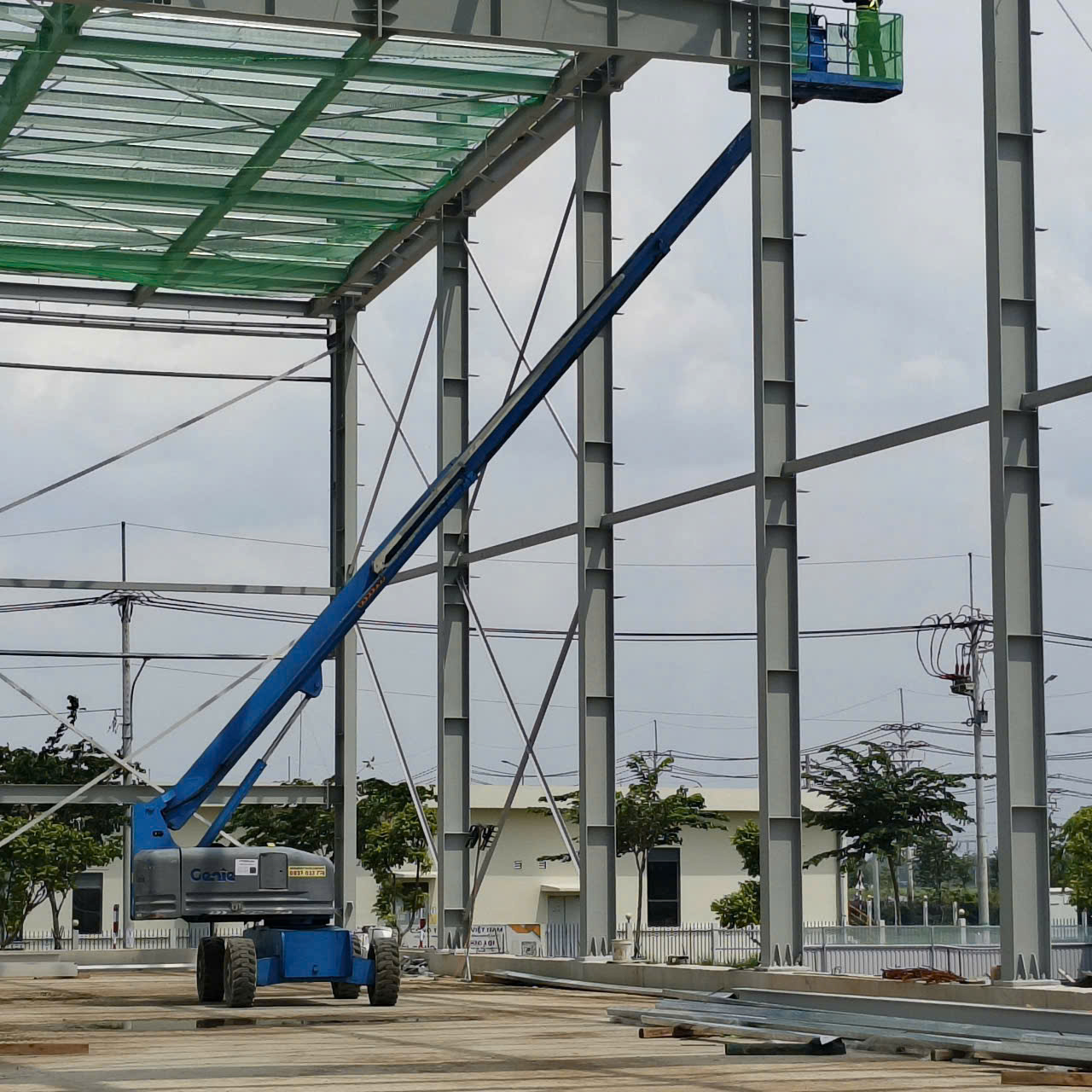 Cho thuê xe nâng người miền Nam